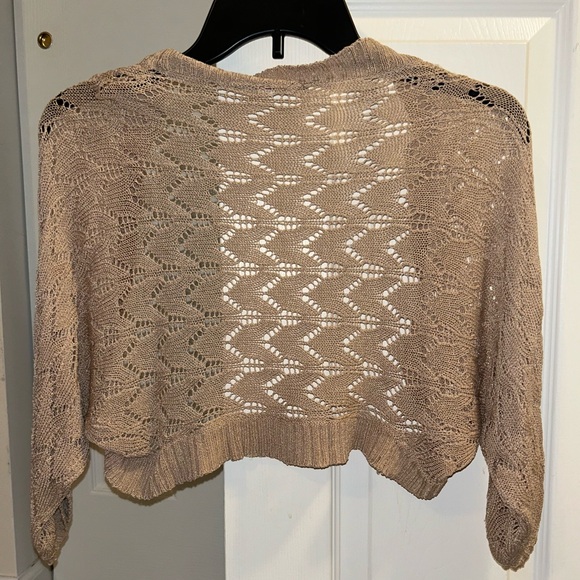 5 cute sweaters/cardigans all for $15 - Picture 11 of 15